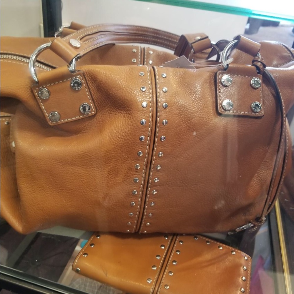 Michael Kors camel leather purse/wallet ( S O L D)
